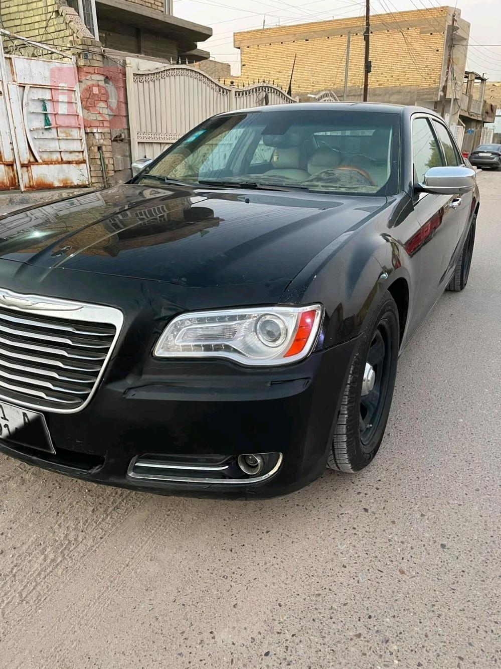 كرايسلر 300